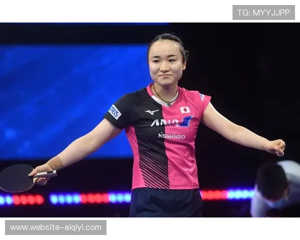 四川队乒乓球女子成年组摘牌，香港男篮晋级八强