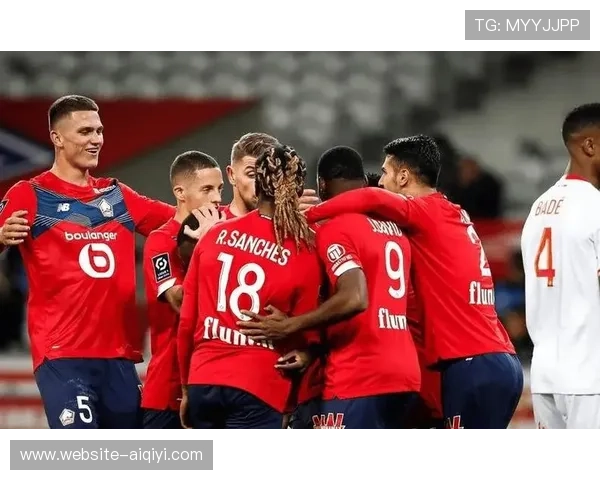 法甲最新积分榜：朗斯夺回榜首，巴黎马赛紧随其后